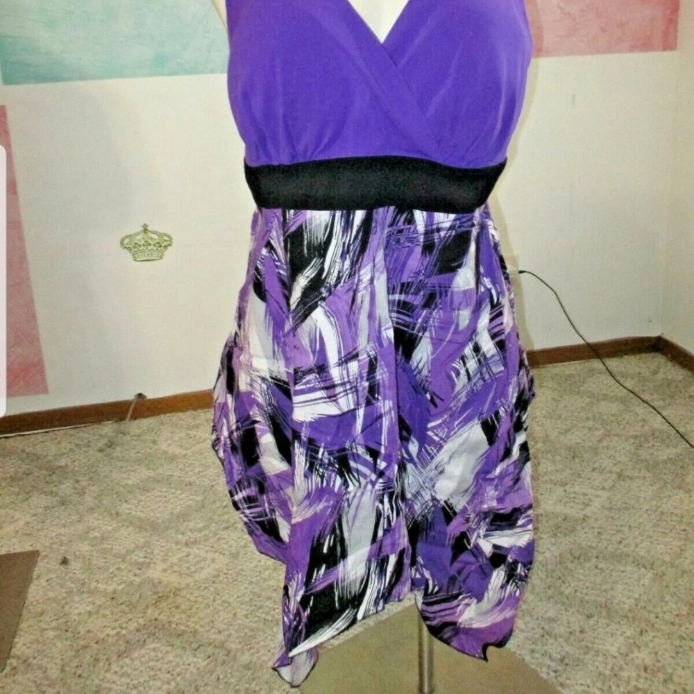 CATO Grape Purple Black White Abstract Flowy Gypsy Hippie Unique Top 18/20W